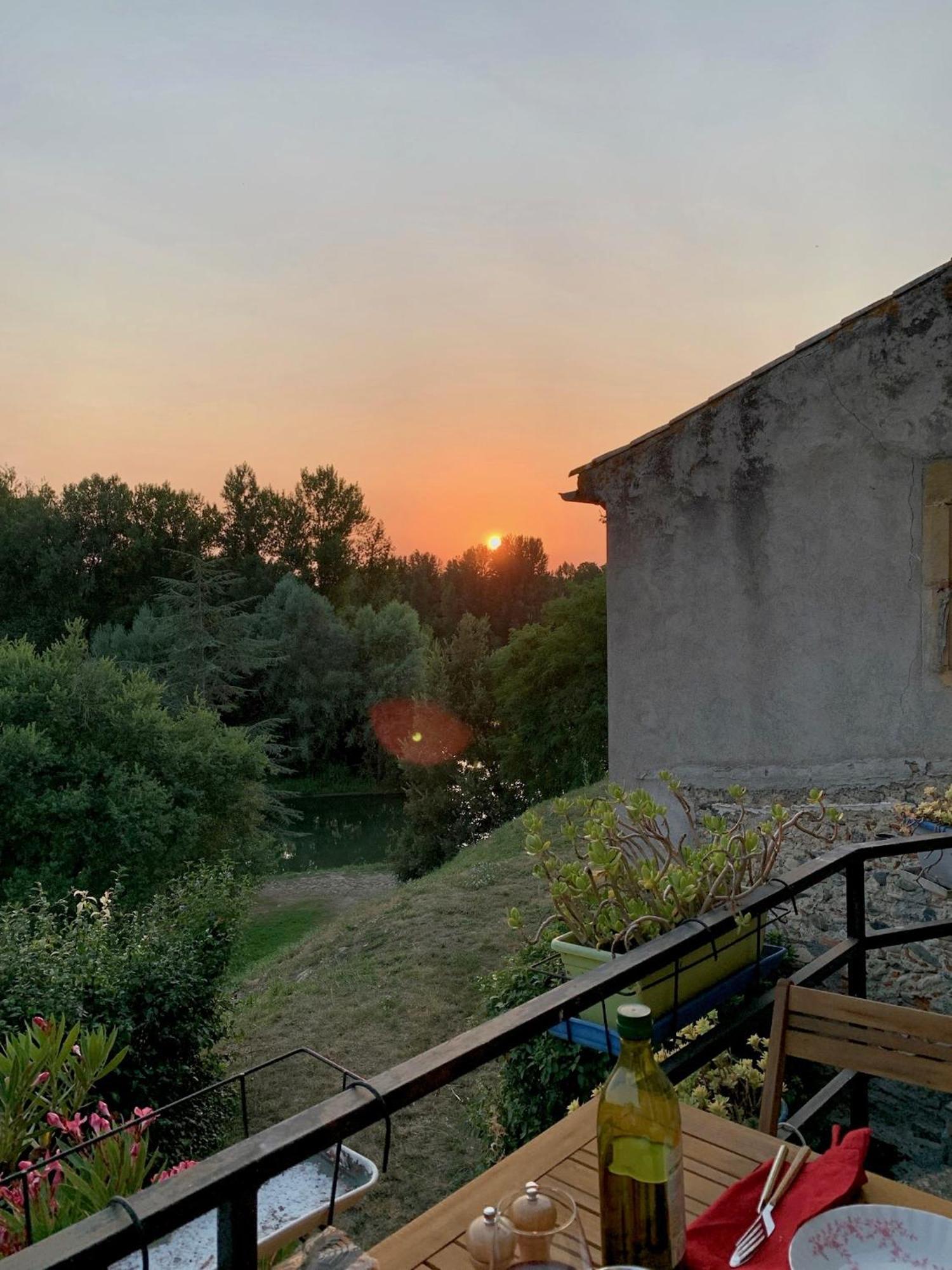 Beautiful Village House Next To Garonne River! Couladere Buitenkant foto